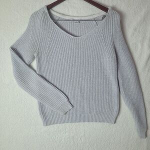 Liz‎ Claiborne Knit Sweater Womens Medium Gray V neck Ribbed Nuetral